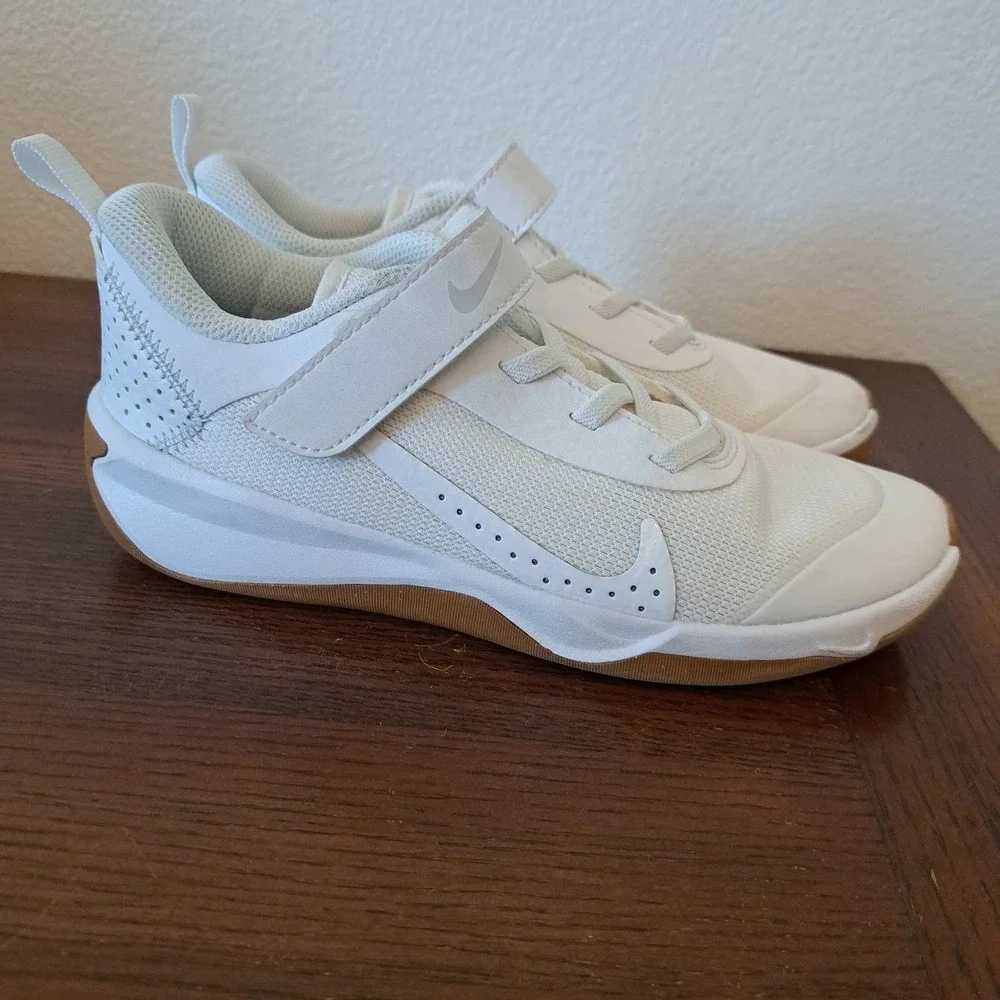 Nike Omni Multi-Court Kids White Gum Light Brown Sneakers DM9028-100 Size 2Y